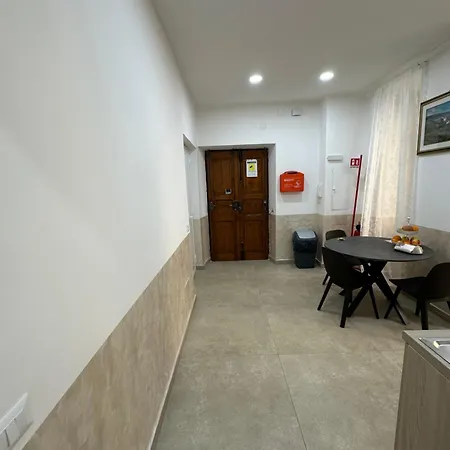 Youroominrome 4* Rzym