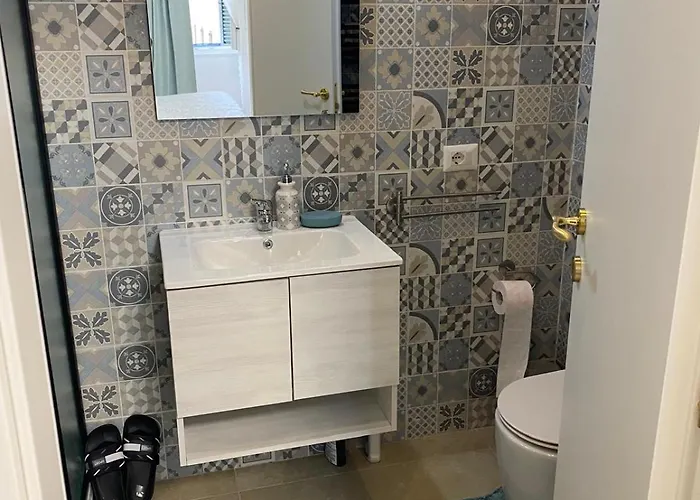 Penzion Youroominrome 4*