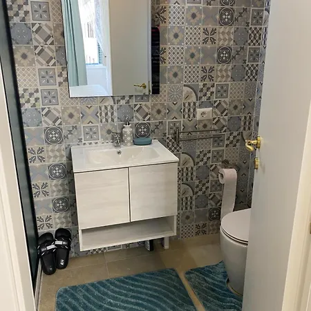 Гостевой дом Youroominrome *